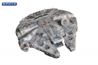 1/100 Scale Millennium Falcon Diecast Replica (Star Wars)