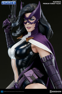 Huntress Premium Format Figure (DC Comics)