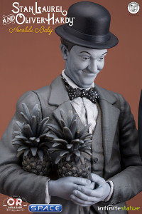 Stan Laurel & Oliver Hardy Old & Rare Statue (Honolulu Baby)