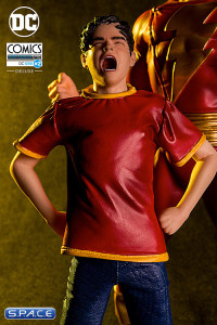 1/10 Scale Shazam Art Scale Statue (DC Comics)