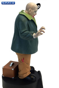 Vinyl Zombie Premium Motion Statue (Shaun of the Dead)