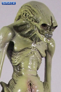 Alien Newborn Statue (Alien Resurrection)