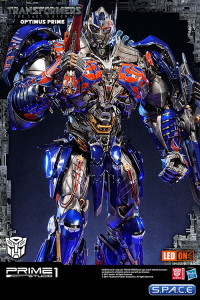 Optimus Prime Statue (Transformers: The Last Knight)