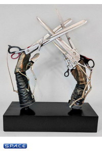 1:1 Scale Scissorhands Prop Replica (Edward Scissorhands)