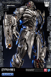 Megatron Museum Masterline Statue (Transformers: The Last Knight)