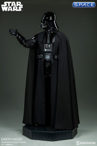 Darth Vader Legendary Scale Figure (Star Wars)