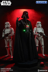 Darth Vader Legendary Scale Figure (Star Wars)