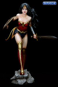 Wonder Woman PVC Statue by Luis Royo (Fantasy Figure Gallery)