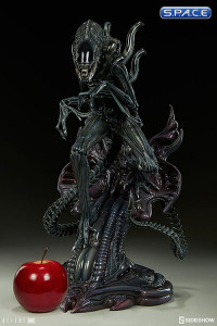 Alien Warrior Statue (Aliens)