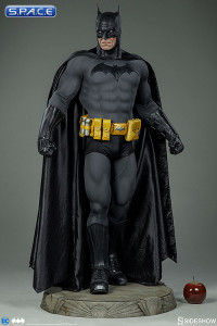 Batman Legendary Scale Figure (DC Comics)