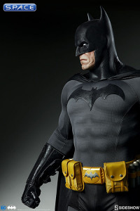 Batman Legendary Scale Figure (DC Comics)