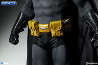 Batman Legendary Scale Figure (DC Comics)