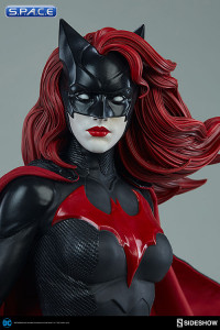 Batwoman Premium Format Figure (DC Comics)