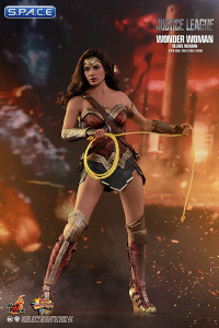 1/6 Scale Wonder Woman Deluxe Version Movie Masterpiece MMS451 (Justice League)