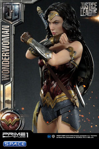 1/3 Scale Wonder Woman Museum Masterline Statue (Justice League)