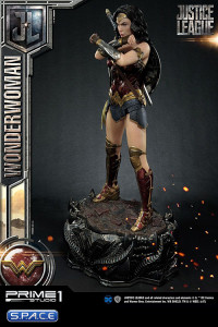 1/3 Scale Wonder Woman Museum Masterline Statue (Justice League)