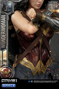 1/3 Scale Wonder Woman Premium Bust (Justice League)