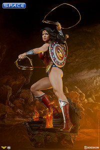 Wonder Woman Premium Format Figure (DC Comics)