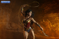 Wonder Woman Premium Format Figure (DC Comics)