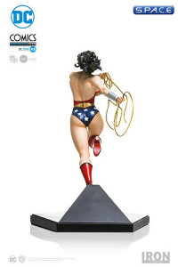 1/10 Scale Wonder Woman Art Scale Statue by Ivan Reis (DC Comics)