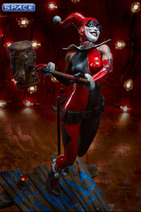 Harley Quinn Premium Format Figure (DC Comics)
