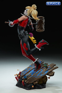 Harley Quinn Premium Format Figure (DC Comics)