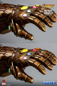 1/4 Scale Infinity Gauntlet Replica (Avengers: Infinity War)