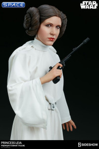 Princess Leia Premium Format Figure (Star Wars)