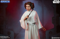 Princess Leia Premium Format Figure (Star Wars)