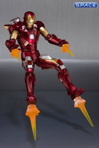 S.H.Figuarts Iron Man Mark VII & Hall of Armor Set (Iron Man 3)