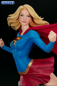 Supergirl Premium Format Figure (DC Comics)