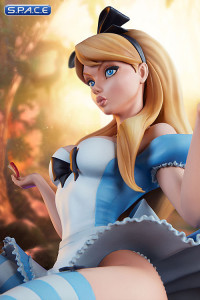 Alice in Wonderland Statue (Fairytale Fantasies Collection)