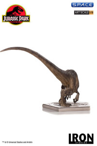 1/10 Scale Crouching Velociraptor Art Scale Statue (Jurassic Park)