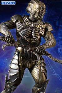 1/8 Scale Klingon Torchbearer Collectors Gallery Statue (Star Trek Discovery)