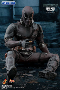 1/6 Scale Deadpool Dusty Version Movie Masterpiece (Deadpool 2)