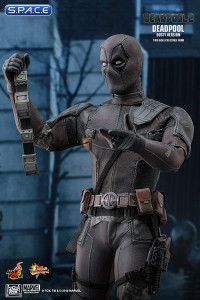 1/6 Scale Deadpool Dusty Version Movie Masterpiece (Deadpool 2)