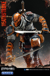 1/3 Scale Deathstroke Museum Masterline Statue (DC Comics)