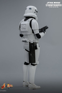 1/6 Scale Stormtrooper Movie Masterpiece MMS514 (Star Wars)