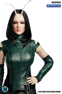 1/6 Scale Mantis Cosplay Set