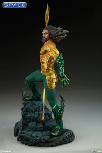 Aquaman Premium Format Figure (Aquaman)