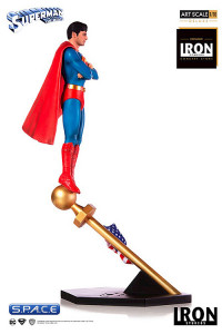 1/10 Scale Superman Deluxe Deluxe Art Scale Statue (Superman)