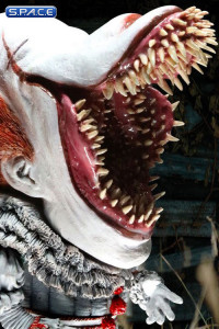 2017 Open Mouth Pennywise Deformed Real Series Vinyl Statue (Stephen Kings It)