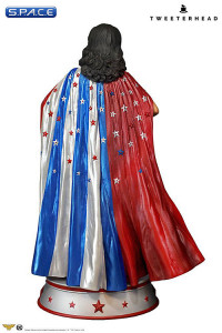 Wonder Woman Maquette - Cape Variant (DC Comics)