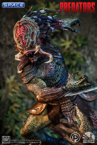 Berserker Predator Statue (Predators)