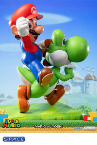 Mario & Yoshi Statue (Super Mario)