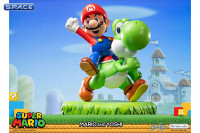 Mario & Yoshi Statue (Super Mario)