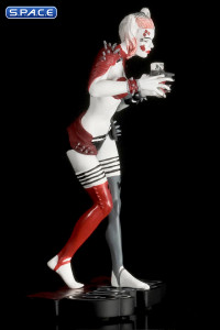 Harley Quinn red, white & black Statue by Greg Horn (DC Comics)