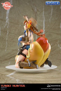 1/7 Scale Yummy Hunter Hotty PVC Statue