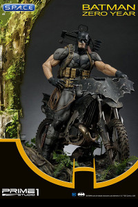 1/3 Scale Batman Zero Year Ultimate Museum Masterline Statue (DC Comics)