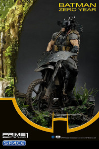 1/3 Scale Batman Zero Year Ultimate Museum Masterline Statue (DC Comics)